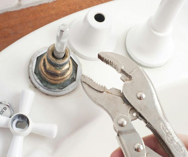 Установка унитаза в Алматы — монтаж напольных и подвесных унитазов с инсталляцией